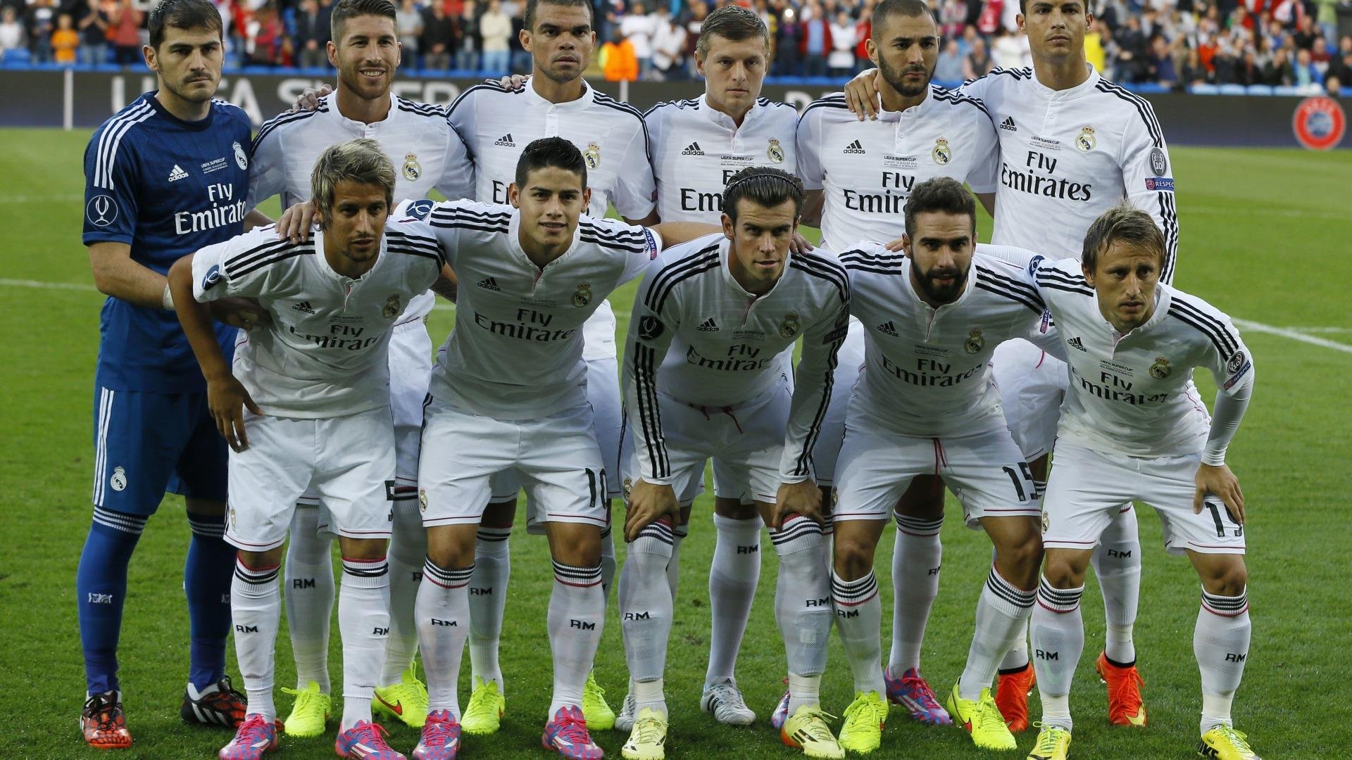 巴萨在欧洲超级杯中击败对手,夺得第六座欧洲超级杯奖杯,欧洲冠军联赛巴萨