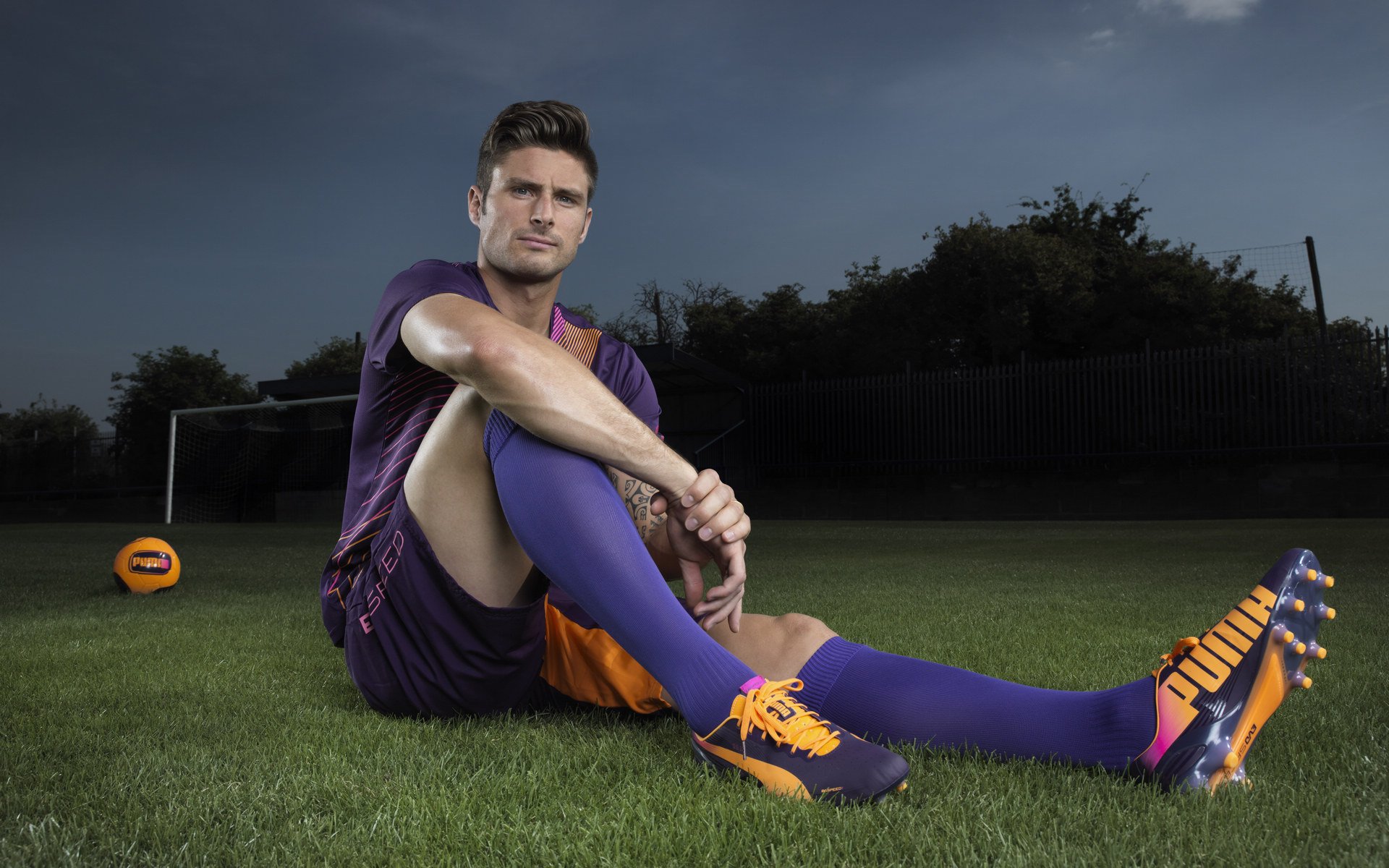 星空体育在线-广州队冲击联赛冠军，广州冲锋队成员2021